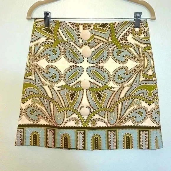 J. Crew Dresses & Skirts - J Crew mini skirt Super cute & great shape, Size 0